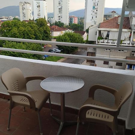 Apartman Senka 2 Lägenhet Podgorica Exteriör bild