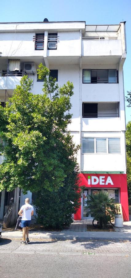 Apartman Senka 2 Lägenhet Podgorica Exteriör bild