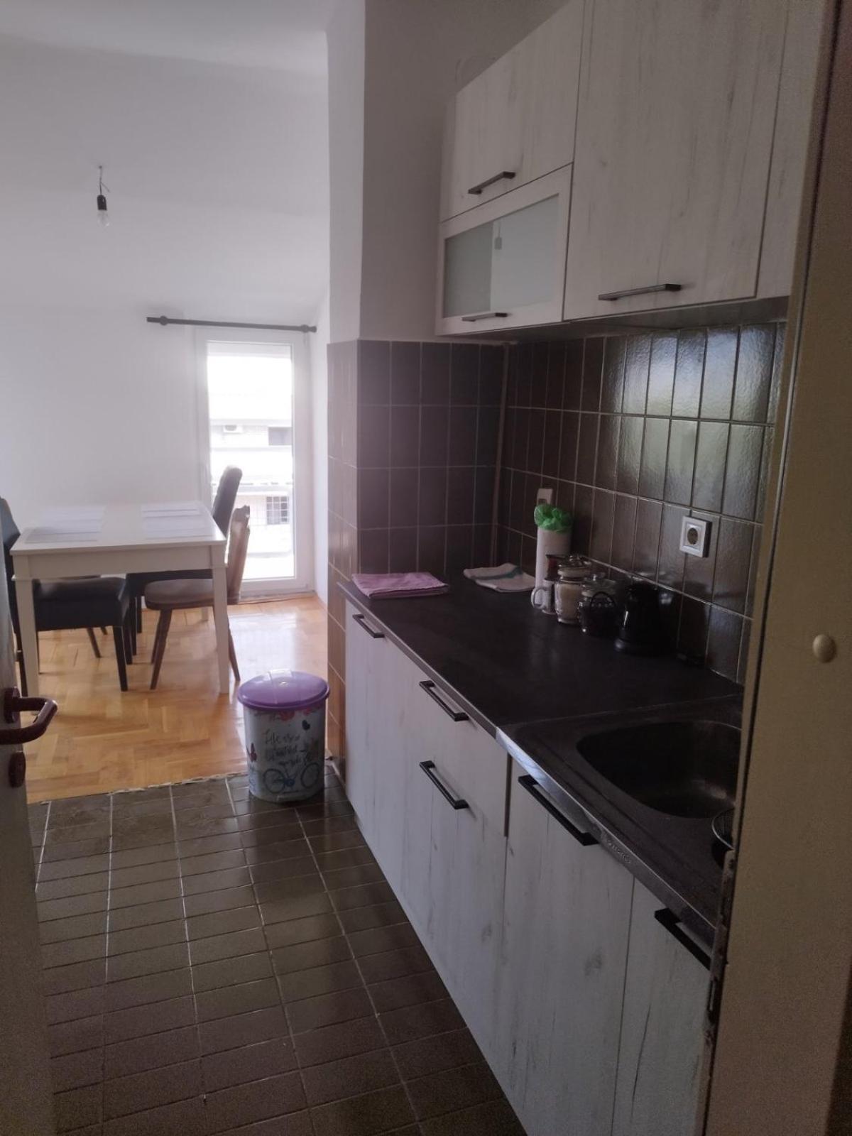 Apartman Senka 2 Lägenhet Podgorica Exteriör bild